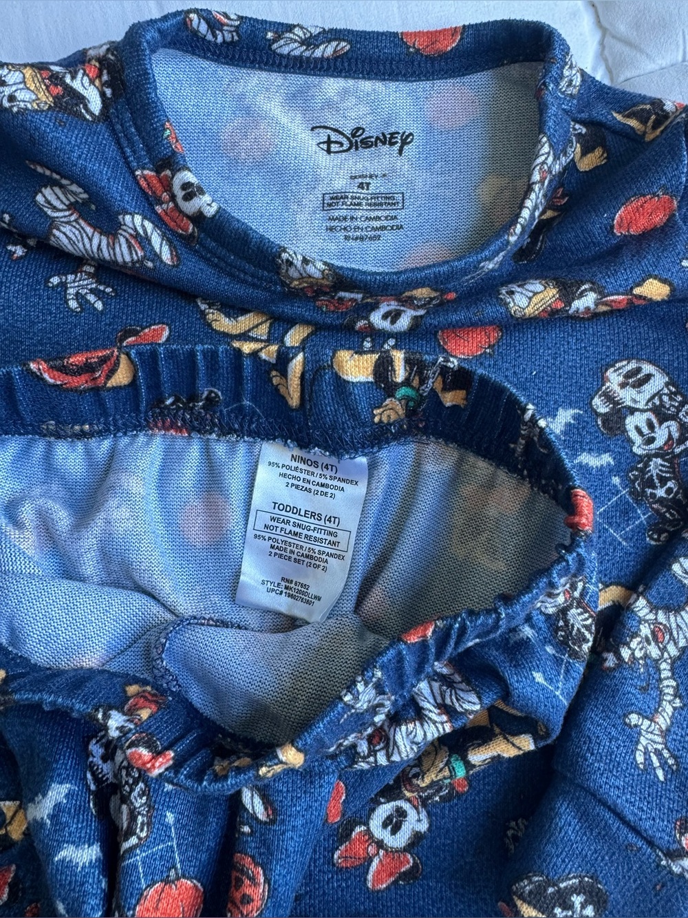 Disney Halloween pajama set, pants & shirt 4T, kids, fab 5 - Picture 4 of 4